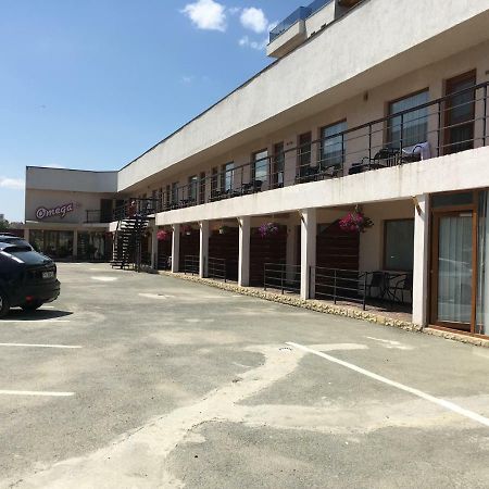 Готель Omega Mamaia Nord Неводарі Екстер'єр фото